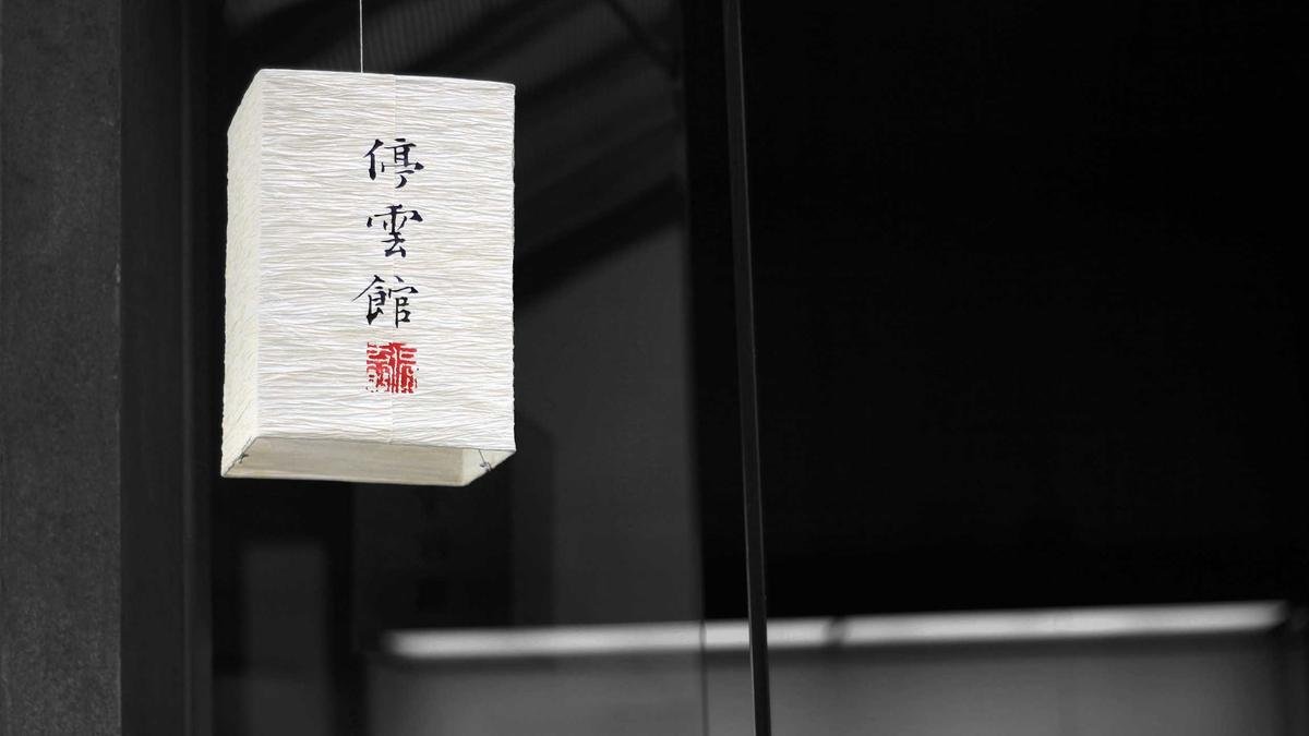 A close-up representation of two different blockchain nodes communicating.